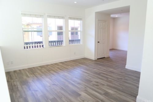 117 Jadestone, Irvine CA  92603-1019 exterior