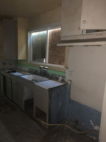 900 1st St, Turlock CA  95380-6021 exterior