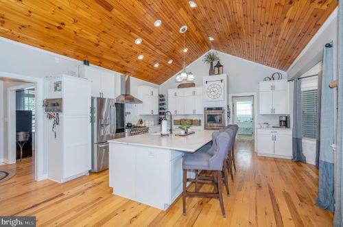 487 Vixen Ln, Gerrardstown WV  25420-4459 exterior
