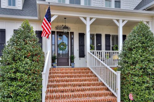 1045 Peninsula Xing, Evans GA  30809-4311 exterior