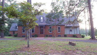 509 Dogwood Ave, Douglas, GA 31533-3321