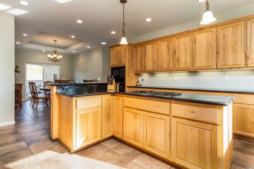 2000 Sanford Rnch Rd, Ukiah CA 95482-5251 exterior