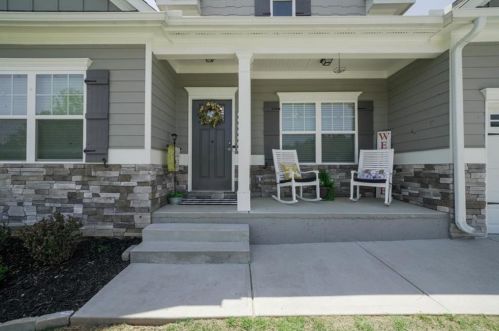 17 Crown Pointe Dr, Dawsonville, GA 30534-3148