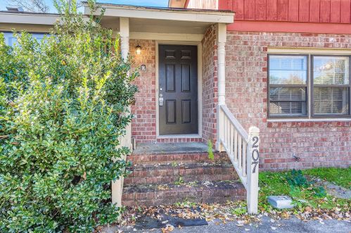 207 Glenda Vw, Ladson SC  29456-4816 exterior