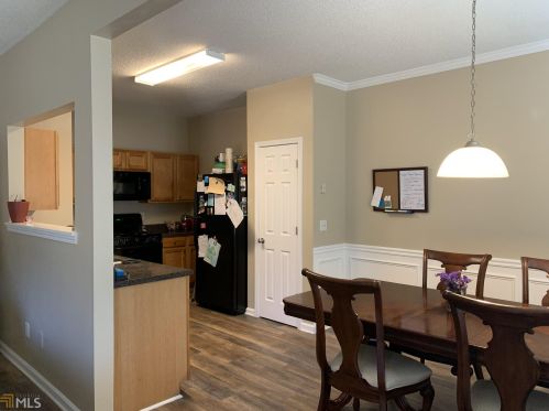 126 Stillwood Dr, Newnan, GA 30265-5564