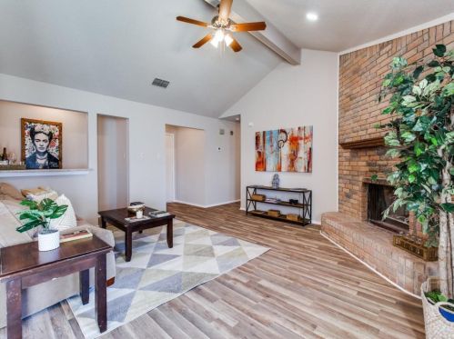 2817 Meadow Dr, Fort Worth TX  76133-7260 exterior