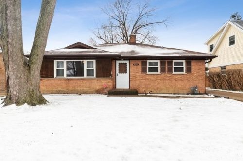 210 Fairview Ave, Mount Prospect, IL 60056-2324