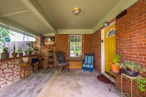 2854 Gladstone Dr, Dallas, TX 75211-5207