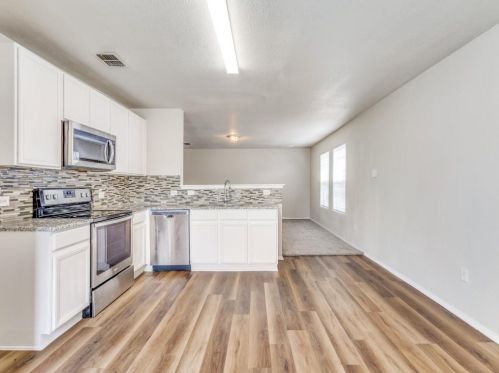 1400 Royal Meadows Trl, Fort Worth, TX 76140-5759