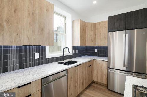 773 Cleveland St, Philadelphia PA  19146-1811 exterior