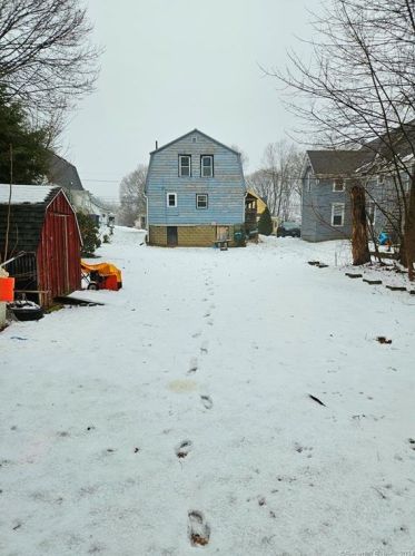 67 Prospect Ave, Killingly, CT 06239-2736