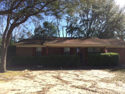 1407 Rest St, Cairo, GA 39828-3472
