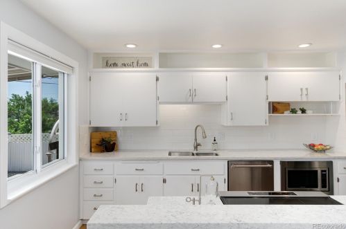 1080 Briarwood Dr, Denver CO exterior