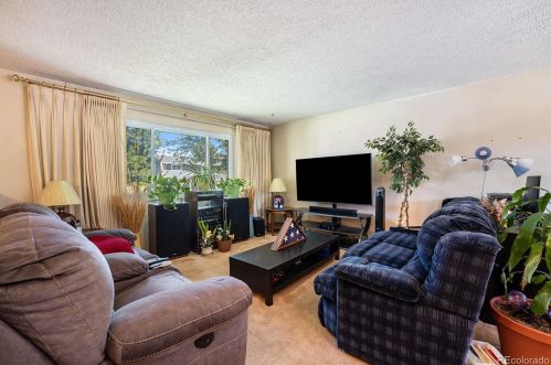 14804 Security Way, Aurora CO 80011-6961 exterior