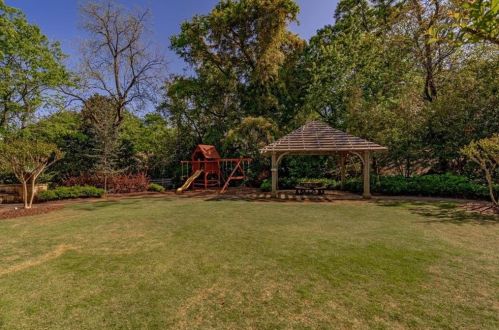 1301 Lullwater Park Cir, Atlanta GA  30306-4641 exterior