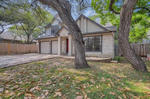6700 Corpus Christi Dr, Austin, TX 78729-7569
