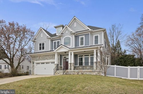 1732 Pimmit Dr, Falls Church, VA 22043-1115