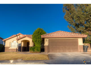1271 Primavera Ct, Calexico, CA 92231-5906