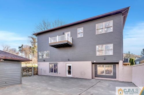 1 Giggleswick Way, Edison NJ  08820-1036 exterior