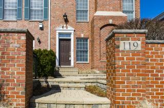 119 Spring Ave, Naperville, IL 60540-4578