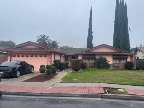 1516 Venetian Dr, Stockton, CA 95207-5422
