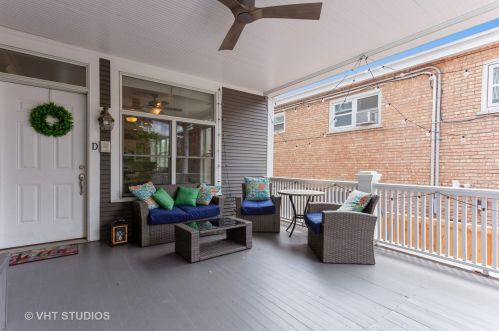 116 Grove Ave, Oak Park, IL 60302-2881