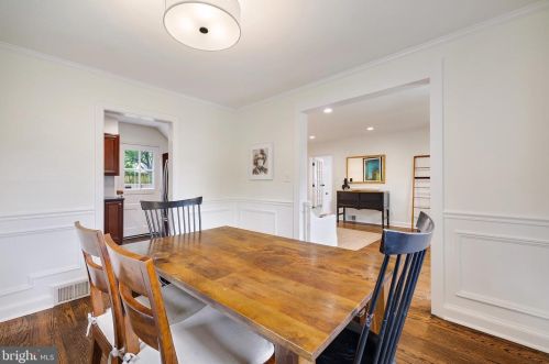 9613 Clearview Pl, Silver Spring MD 20901-2902 exterior