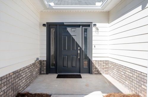 2935 Laurel Ln, Atlanta, GA 30344-2311