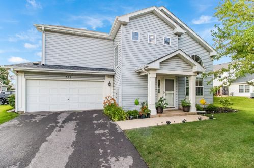 202 Abington Ln, North Aurora, IL 60542-1743