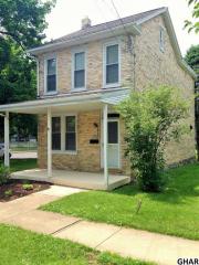 1002 Franklin St, Carlisle, PA 17013-1359
