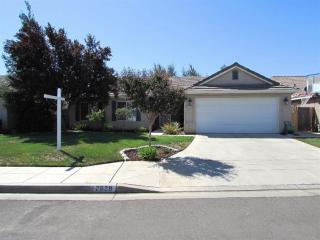 2629 Hillview Ave, Fresno, CA 93720-4427