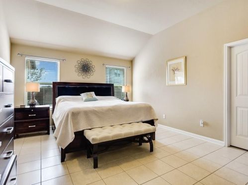 149 Beargrass Dr, Uhland TX  78640-2017 exterior