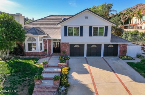 1217 Hidden Springs Ave, Calabasas, CA 91377-4734