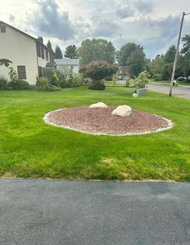123 Country Club Dr, Windsor, CT 06095-3291