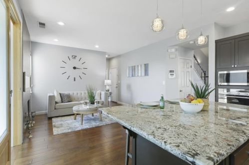 218 Summerwind Dr, Milpitas CA 95035-2416 exterior