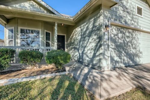 11600 Lapoynor St, Webberville, TX 78653-4999