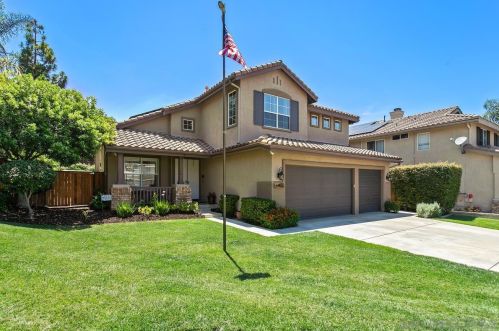 5055 Palmera Dr, Oceanside, CA 92056-2109
