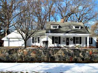 114 Bluff St, Streator East, IL 61364-1464