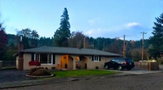 76344 Jasper Dr, Oakridge, OR 97463-9411