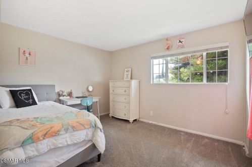 1648 Barnes St, Simi Valley CA  93063-3202 exterior