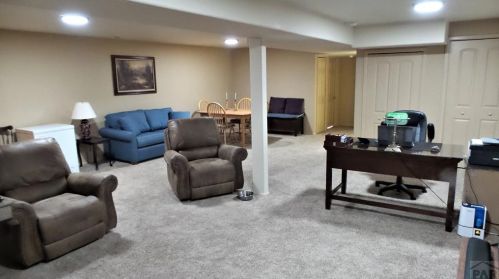 451 Hayden Dr, Pueblo CO  81007-1103 exterior