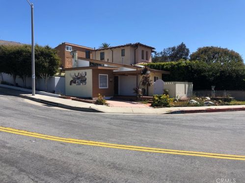 118 Ardmore Ave, Manhattan Beach, CA 90266-6617