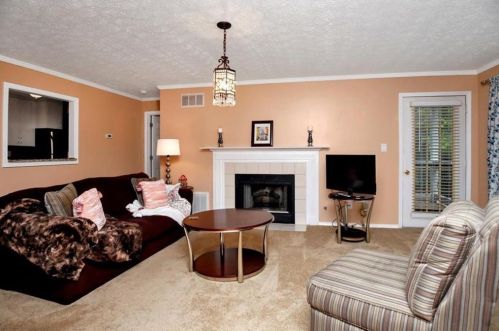 907 Berkeley Woods Dr, Duluth, GA 30096-6361