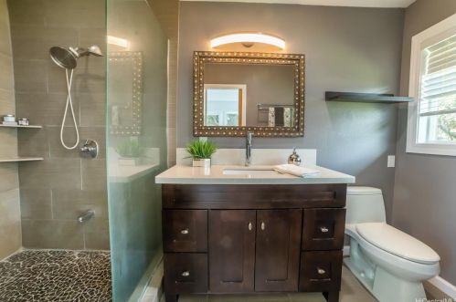 2450 Aha Aina Pl, Honolulu HI  96821-1047 exterior