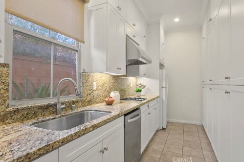 76 Gardenhouse Way, Irvine CA  92620-3373 exterior