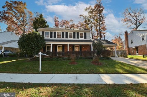 6153 Roxbury Ave, Springfield VA  22152-1625 exterior