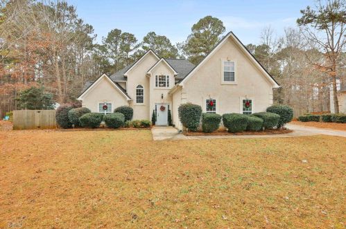 35 Mossy Holw, Newnan, GA 30265-3881