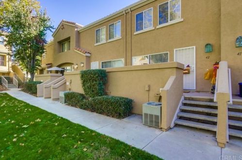 13806 Pinkard Way, El Cajon, CA 92021-1968