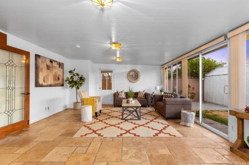 907 Marjan St, Anaheim CA  92806-4823 exterior