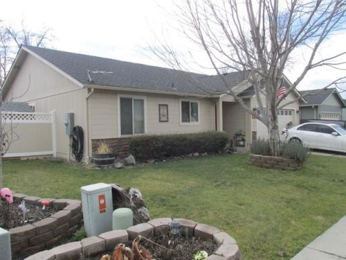 238 Oak Crest Way, Medford, OR 97501-9025